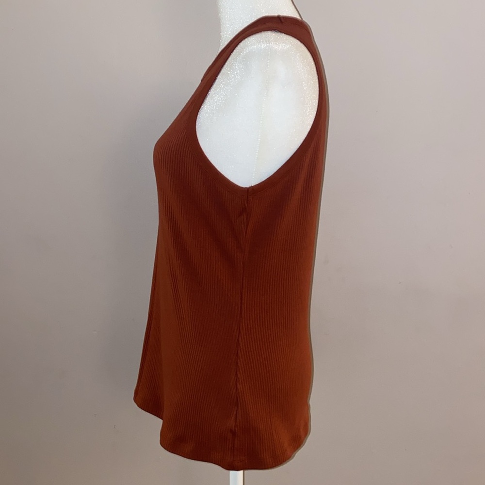 A New Day Ribbed Rust Tank - Picture 3 of 10